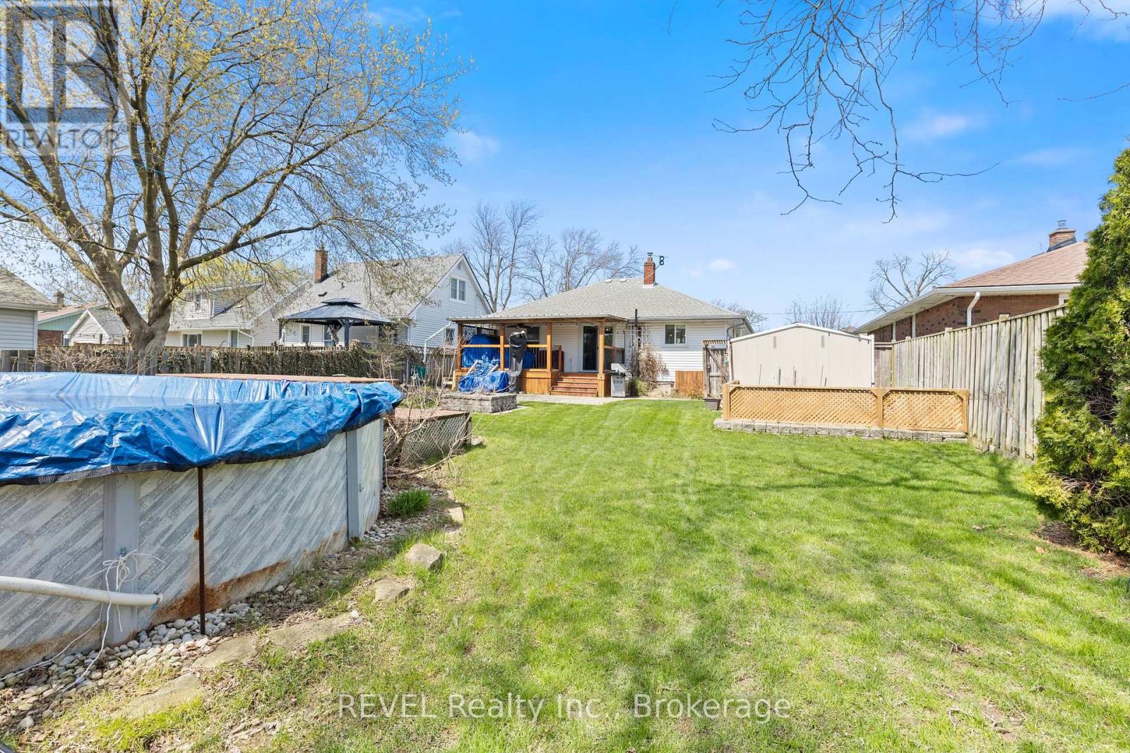 41 ROSE AVENUE - 25