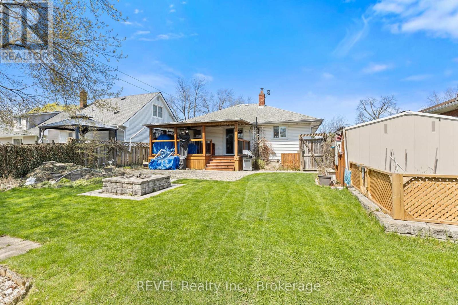 41 ROSE AVENUE - 26