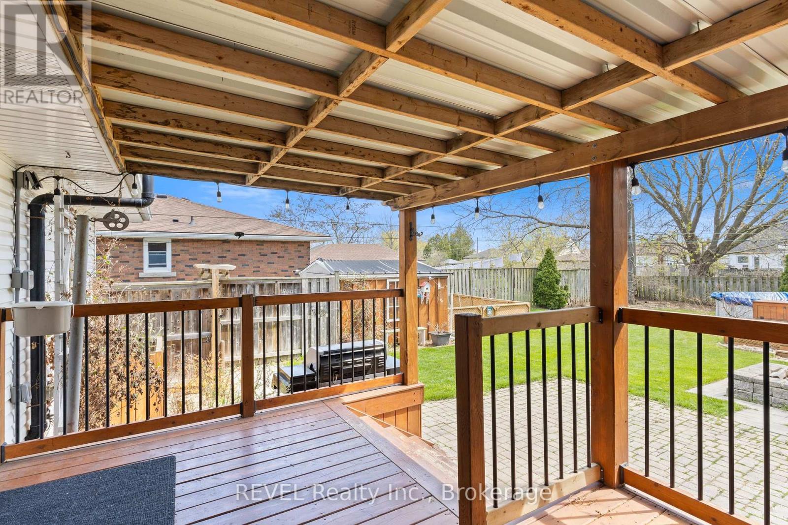 41 ROSE AVENUE - 29