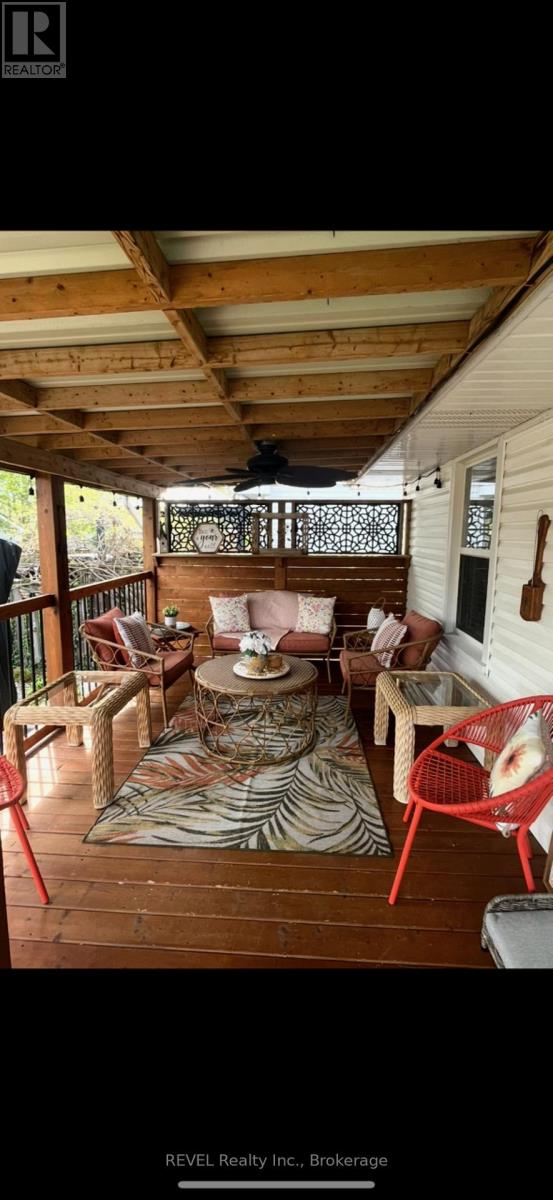 41 ROSE AVENUE - 30