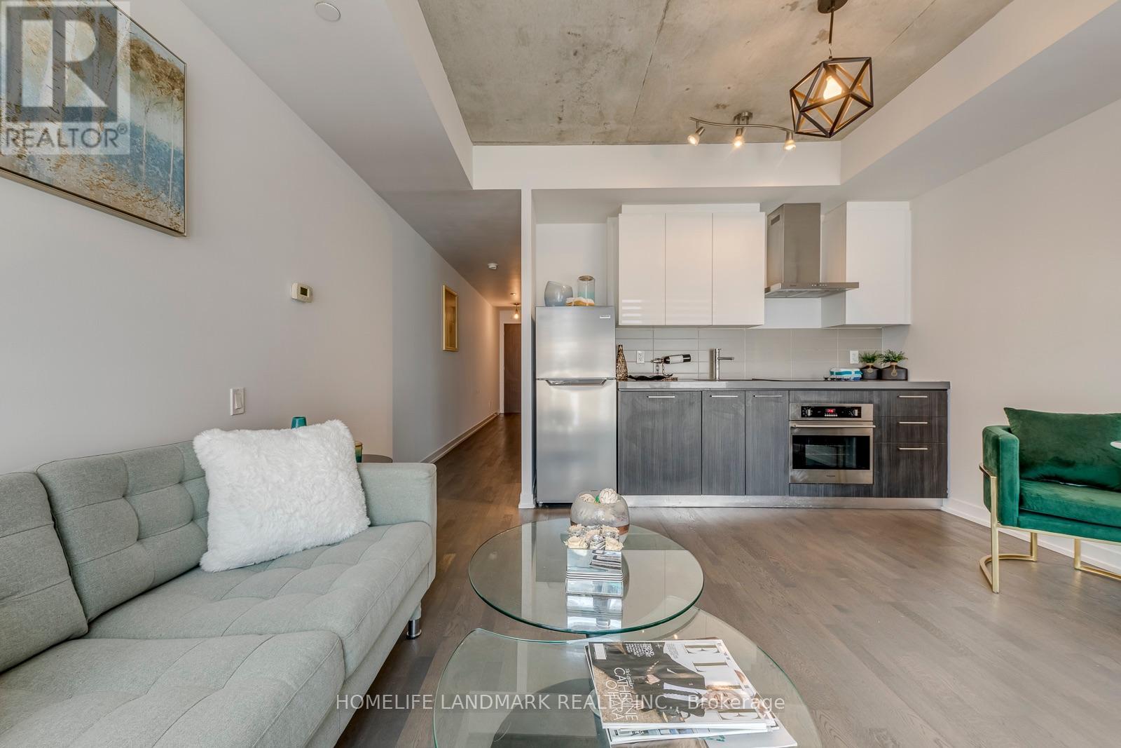 #519 560 KING STREET W - 13