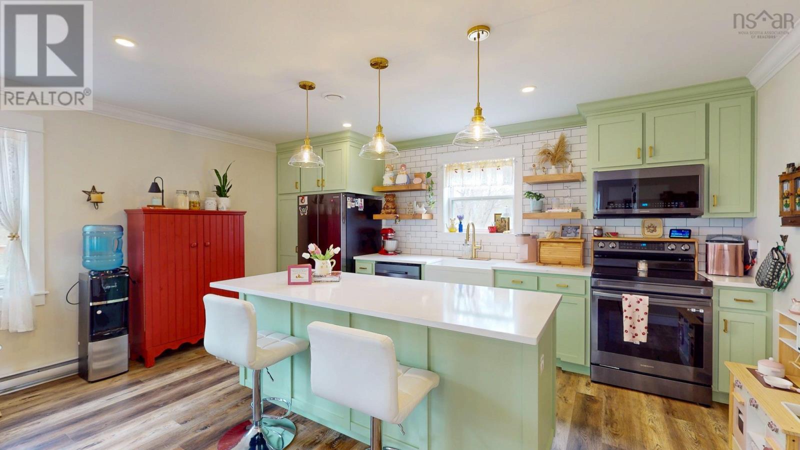 12572 1 Highway - 16