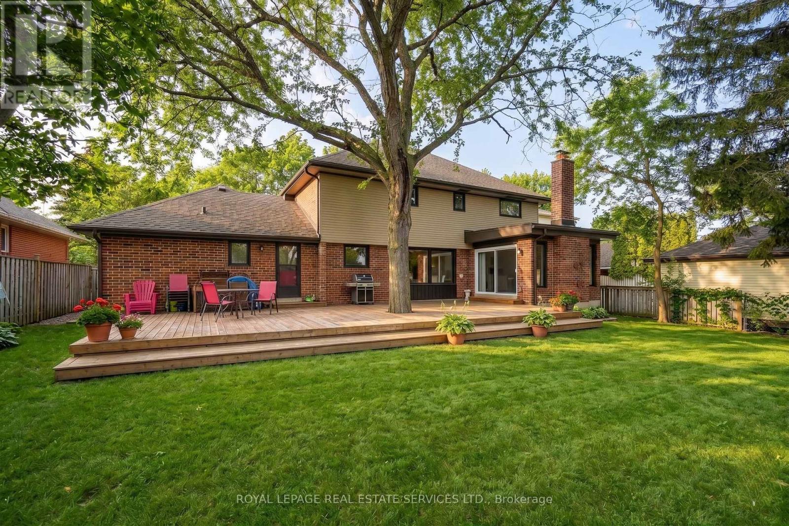 40 STONEMANSE COURT - 35