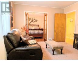 4 Garden Drive thumbnail 12