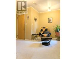 4 Garden Drive thumbnail 17