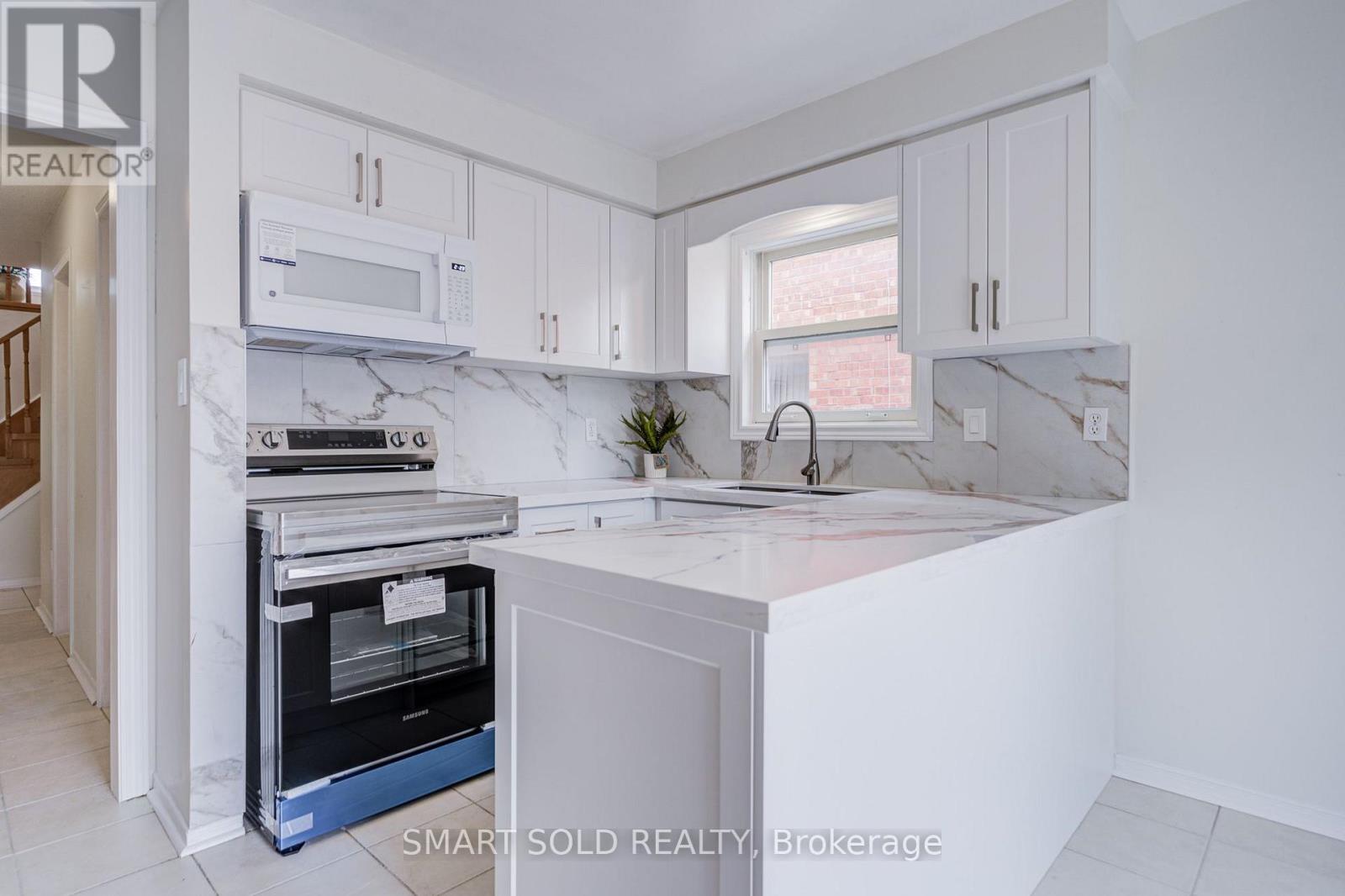 19 JUSTUS DRIVE - Image 12