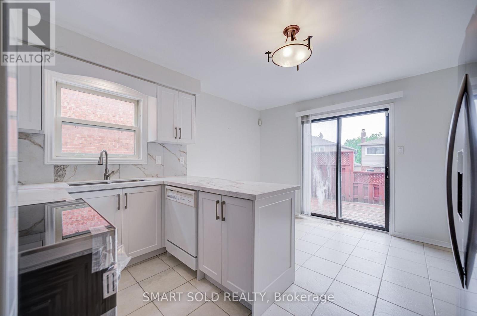 19 JUSTUS DRIVE - Image 15
