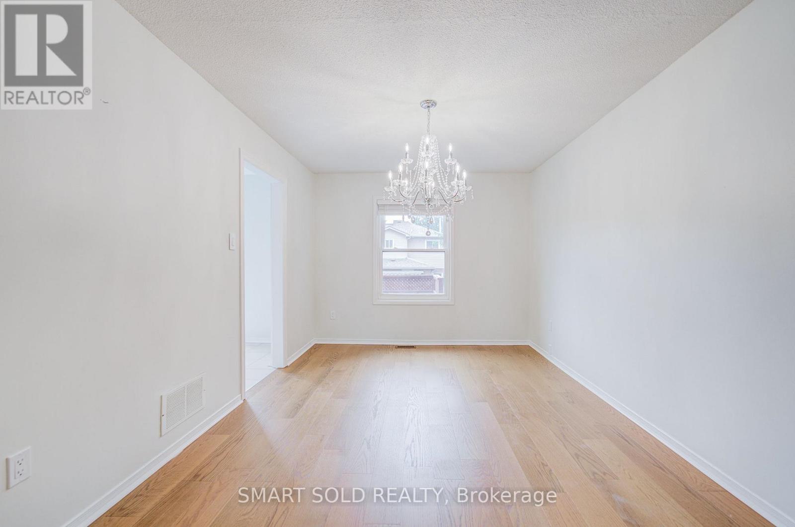 19 JUSTUS DRIVE - Image 6