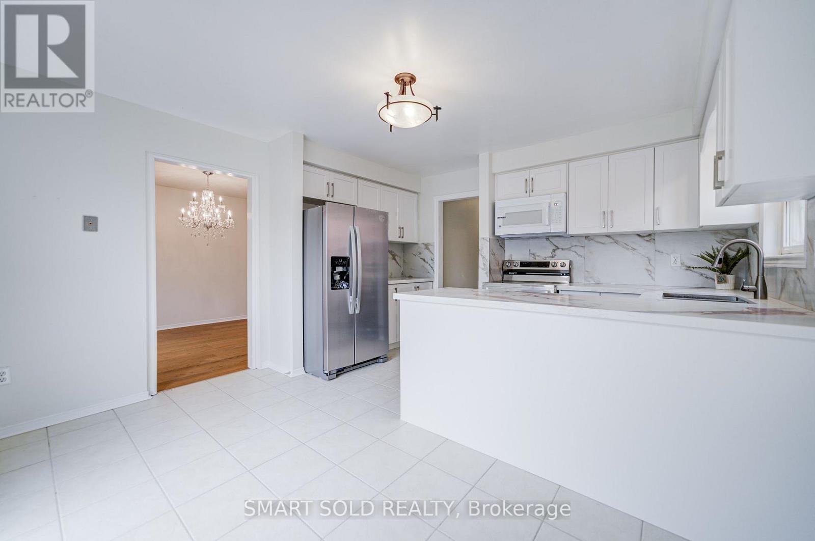 19 JUSTUS DRIVE - Image 9