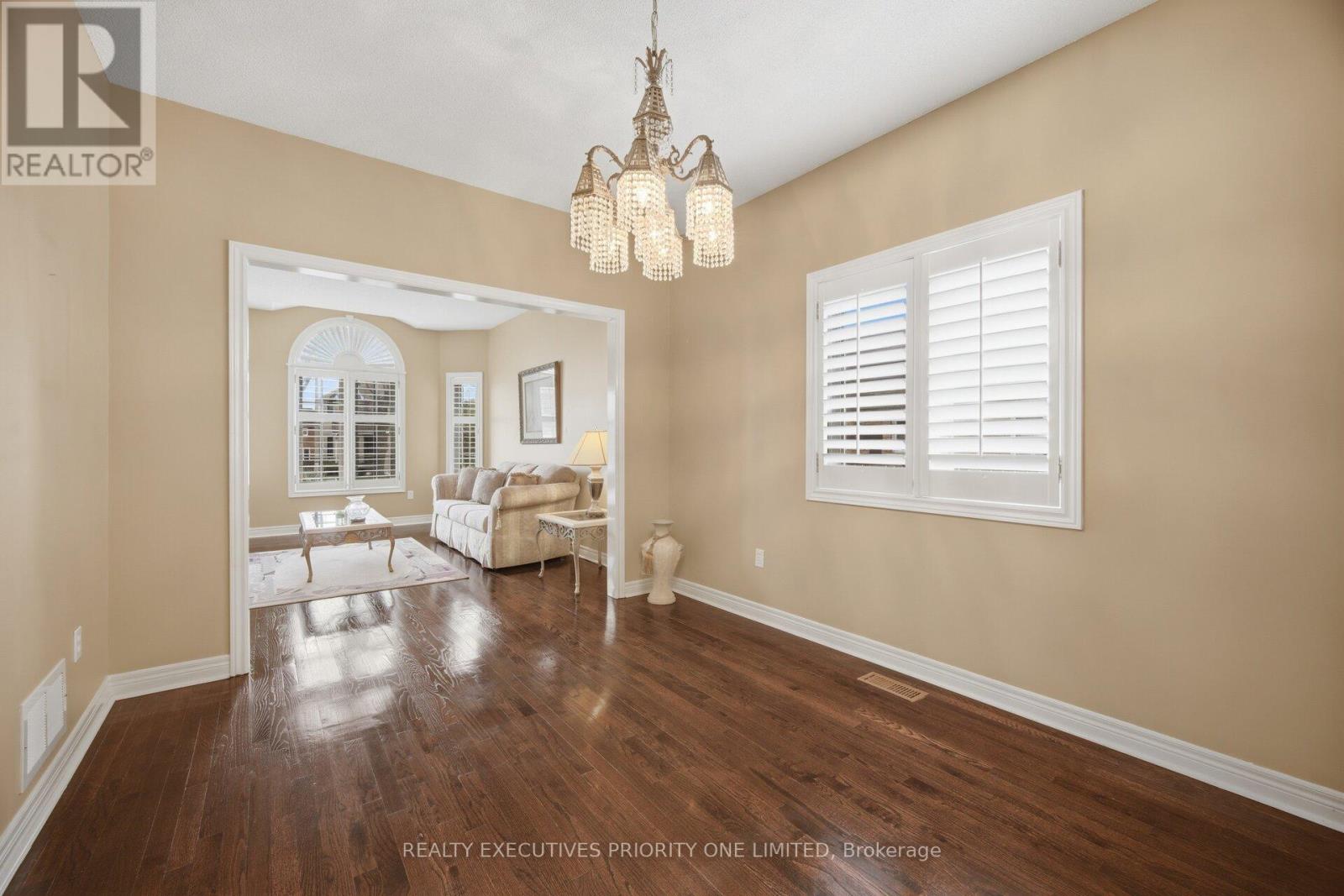 222 CAPRONI DRIVE - 11