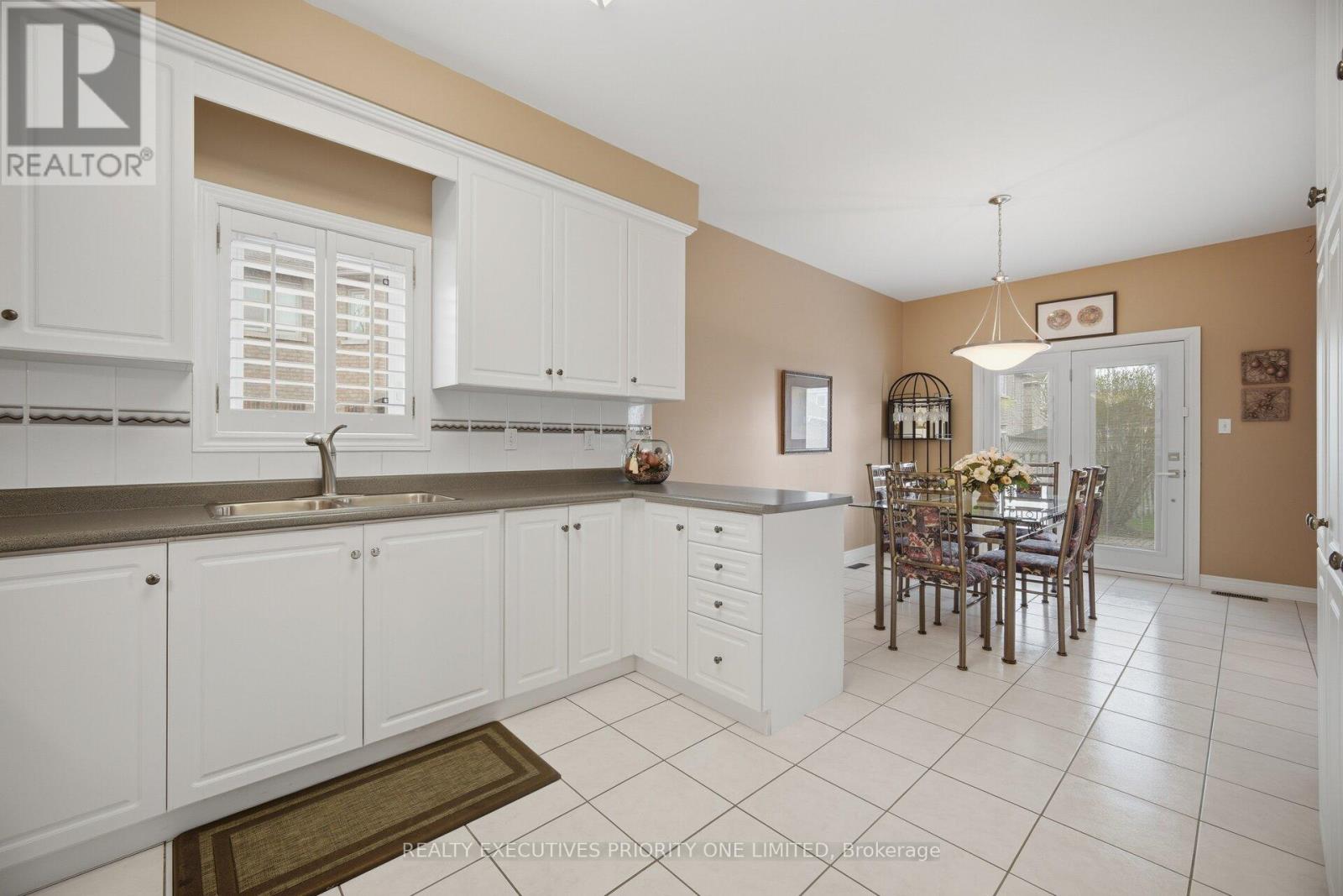 222 CAPRONI DRIVE - 14