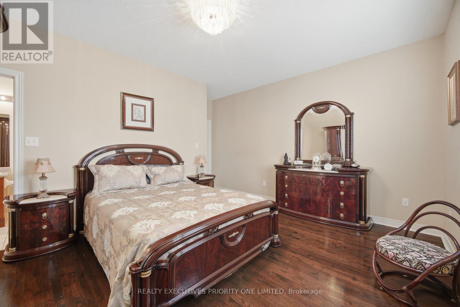222 CAPRONI DRIVE - 21