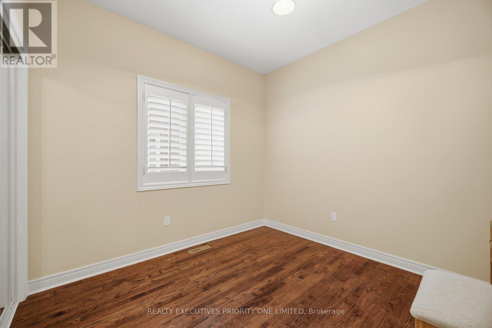 222 CAPRONI DRIVE - 25
