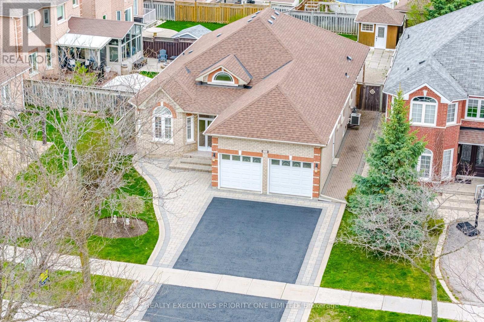 222 CAPRONI DRIVE - 3