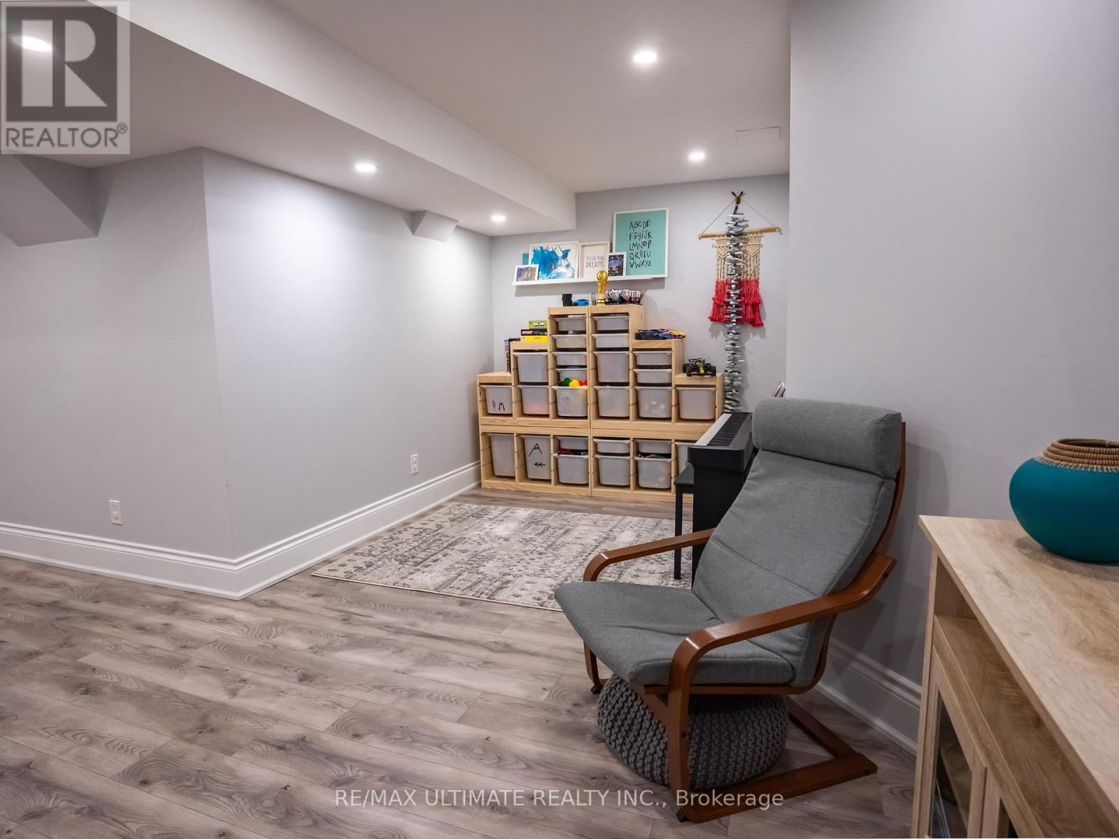 43 SHELBOURNE DRIVE - Image 32
