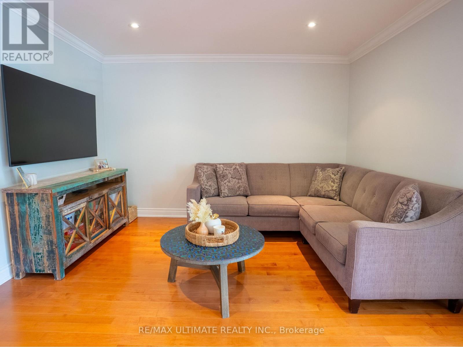 43 SHELBOURNE DRIVE - Image 9