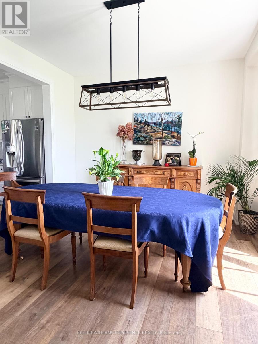 31 BROWNING BOULEVARD S - 5