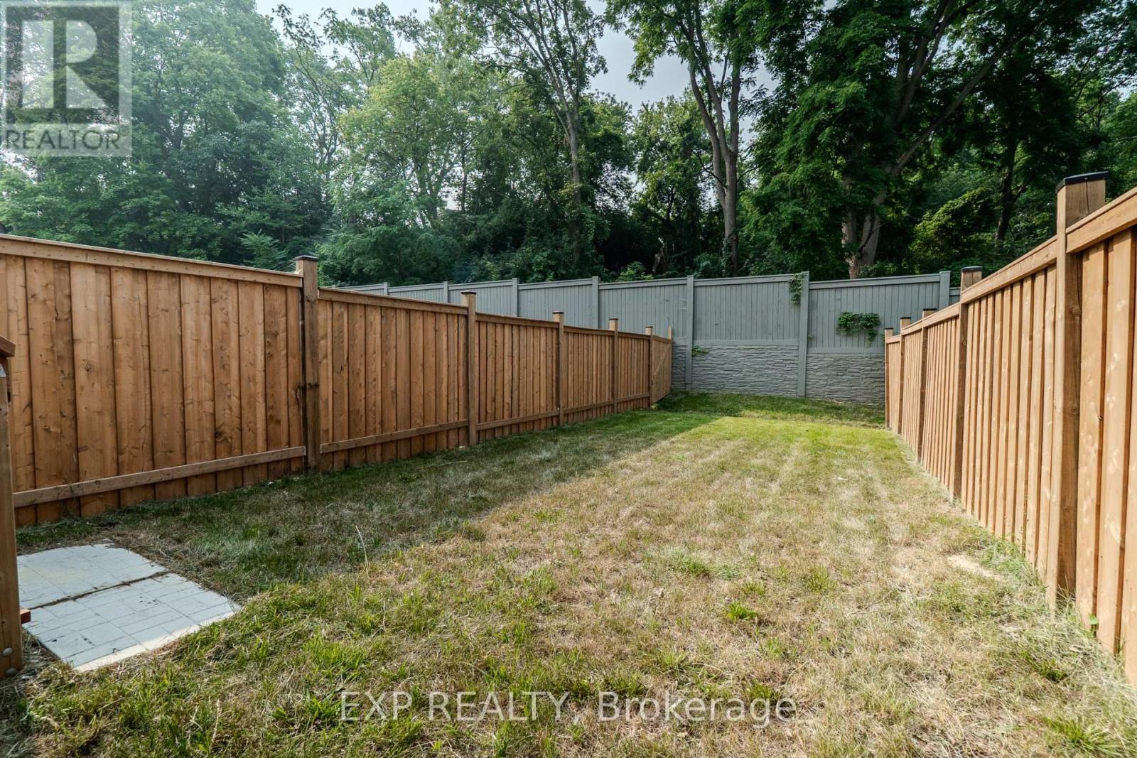 #1207 585 COLBORNE STREET - Image 24