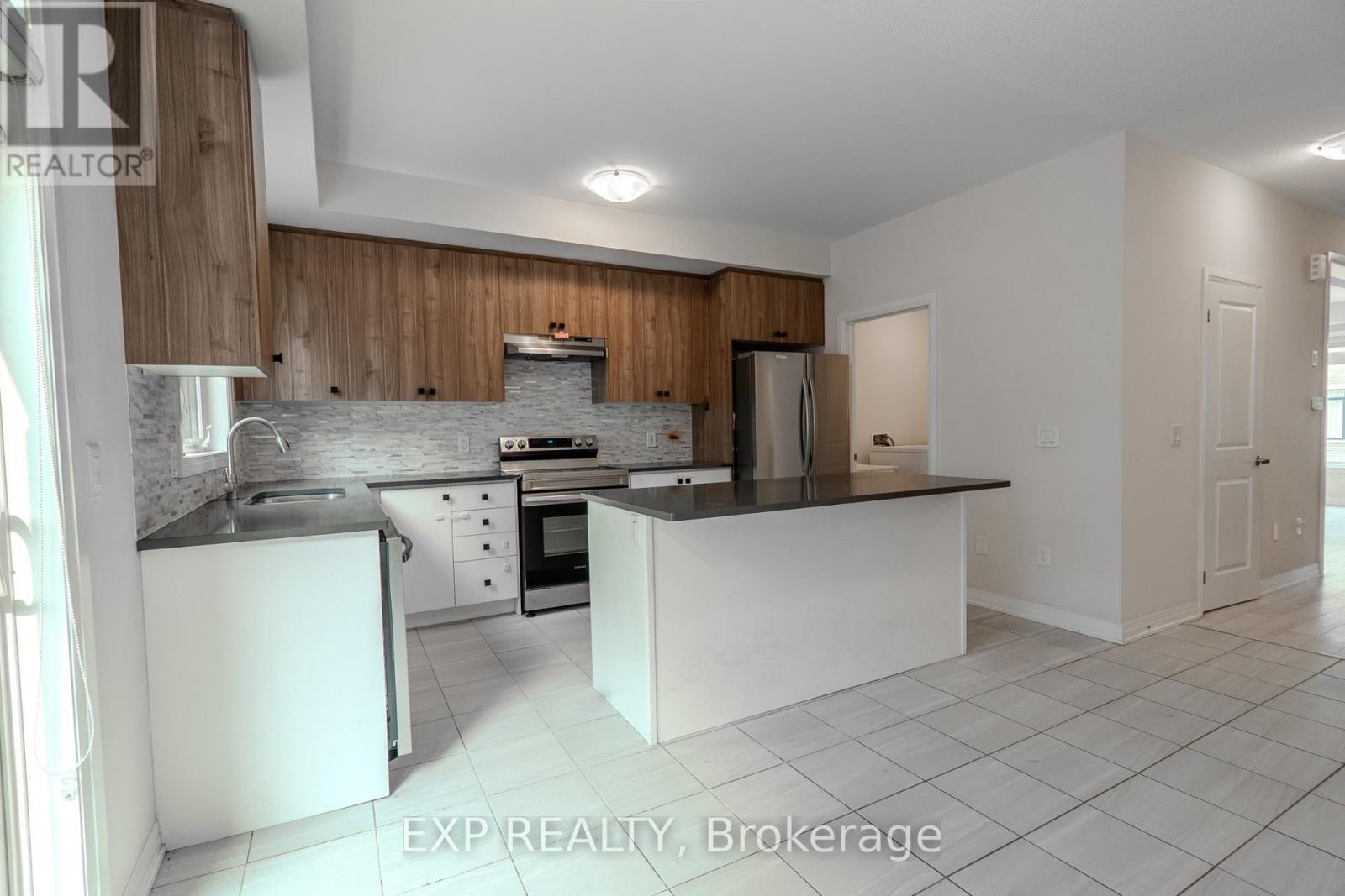 #1207 585 COLBORNE STREET - Image 7