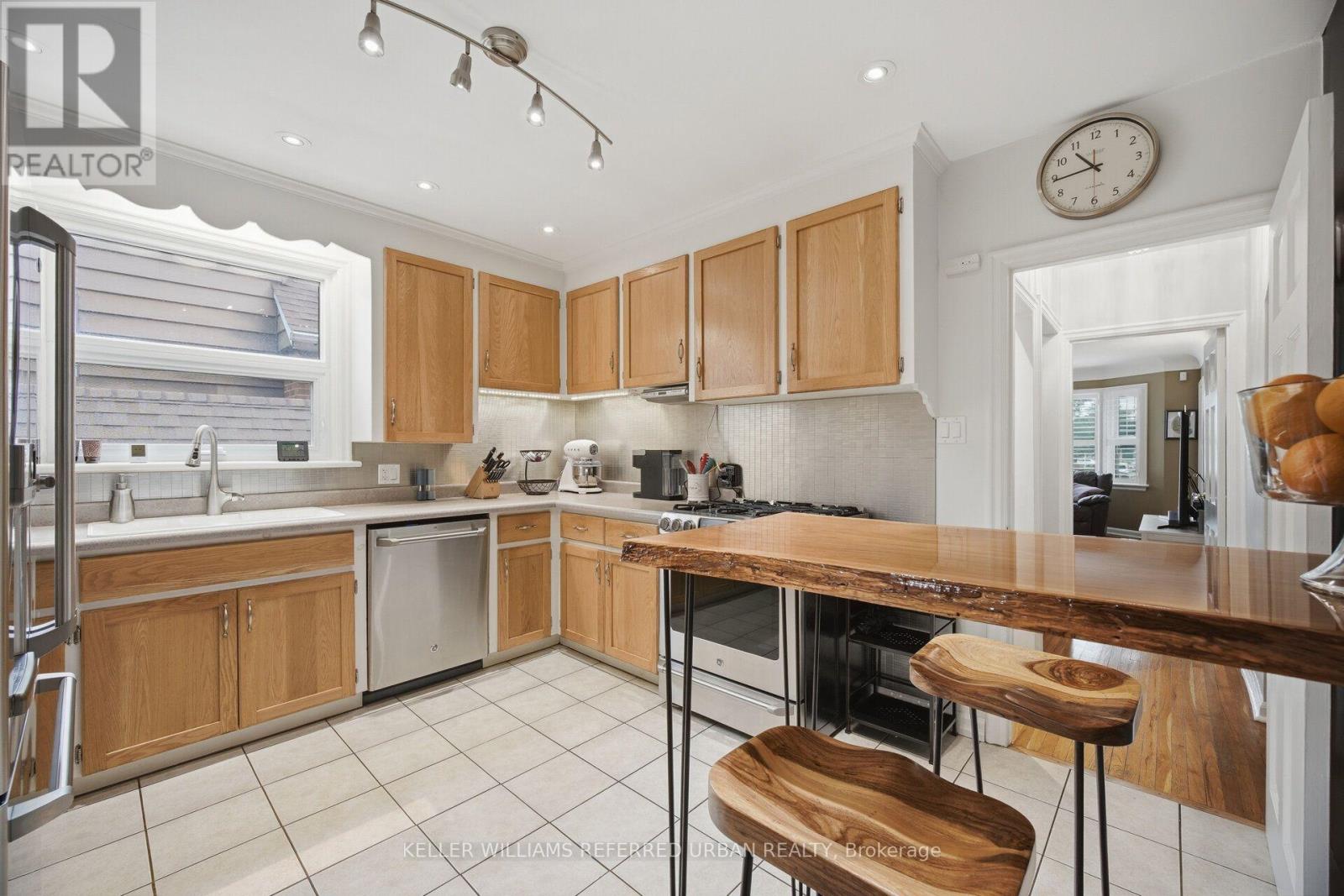 124 KIPLING ROAD - 5