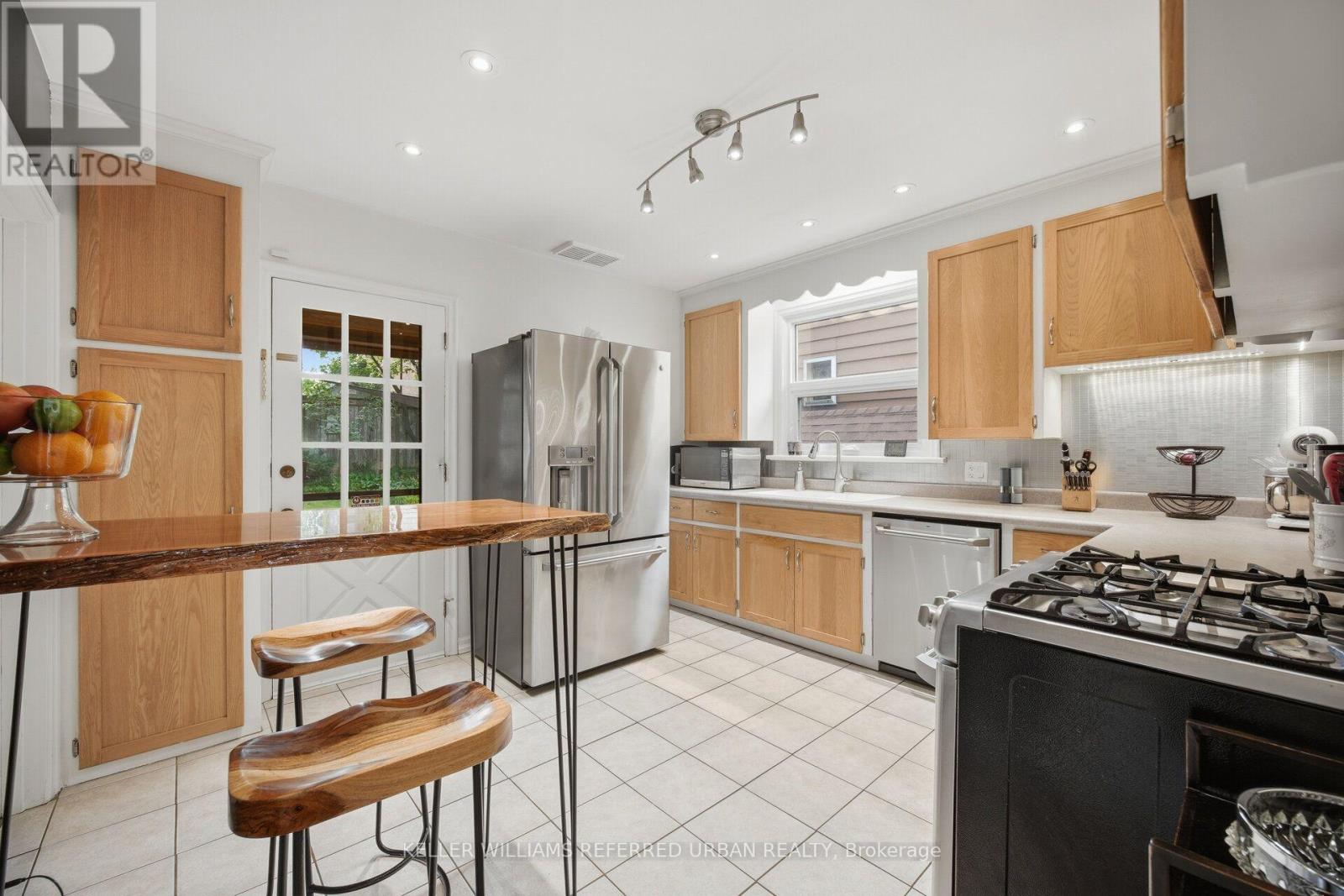 124 KIPLING ROAD - 6