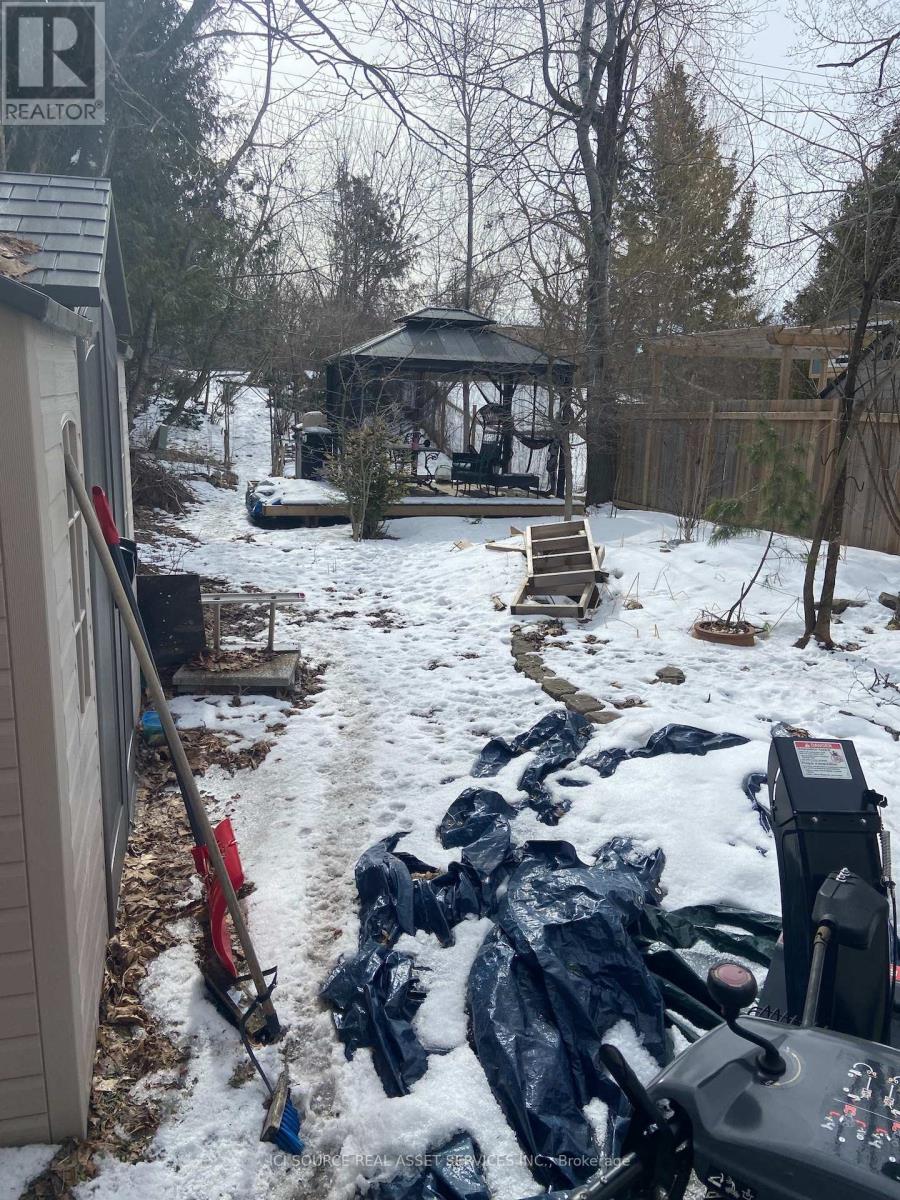 122 ROTHESAY DRIVE - 25