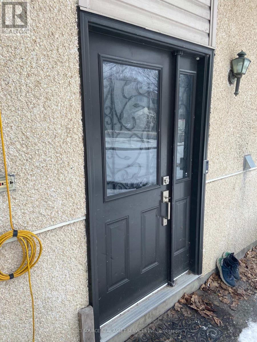 122 ROTHESAY DRIVE - 4