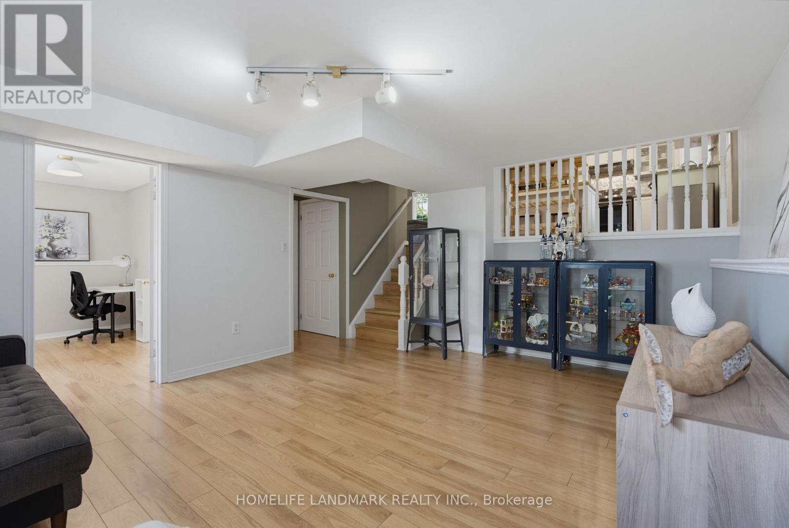 #36 59 PENNYBROOK CRESCENT - 23