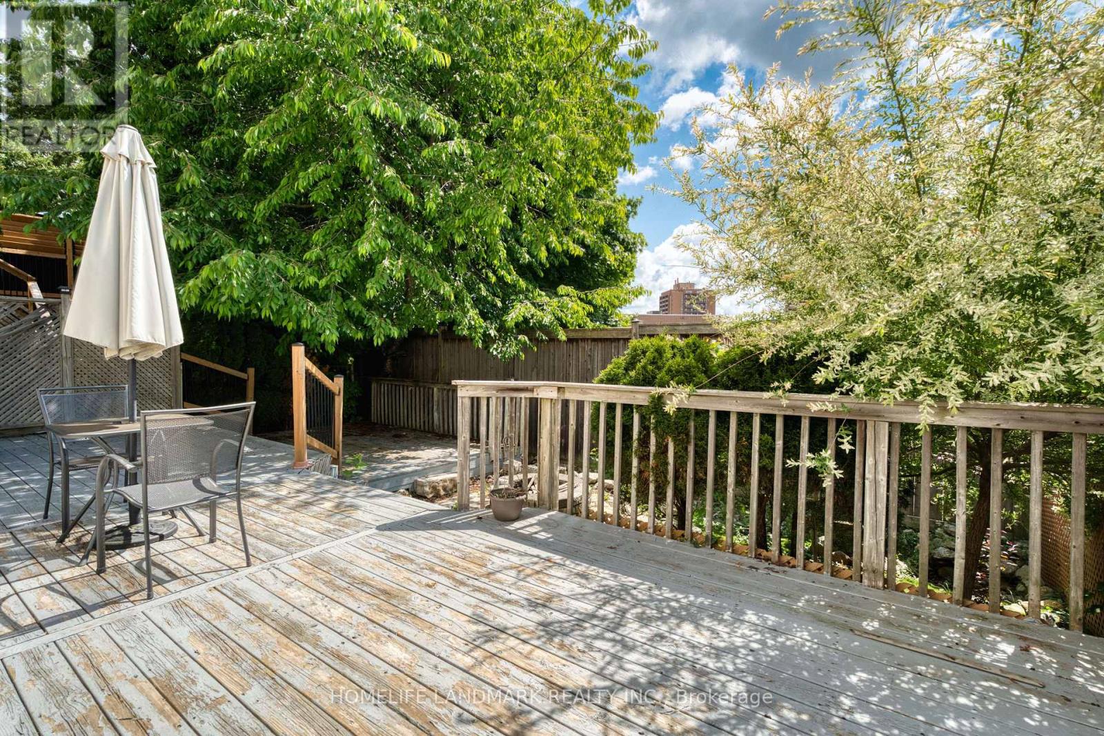 #36 59 PENNYBROOK CRESCENT - 28