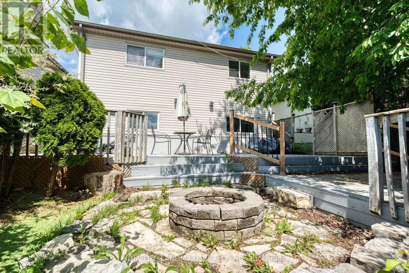 #36 59 PENNYBROOK CRESCENT - 29