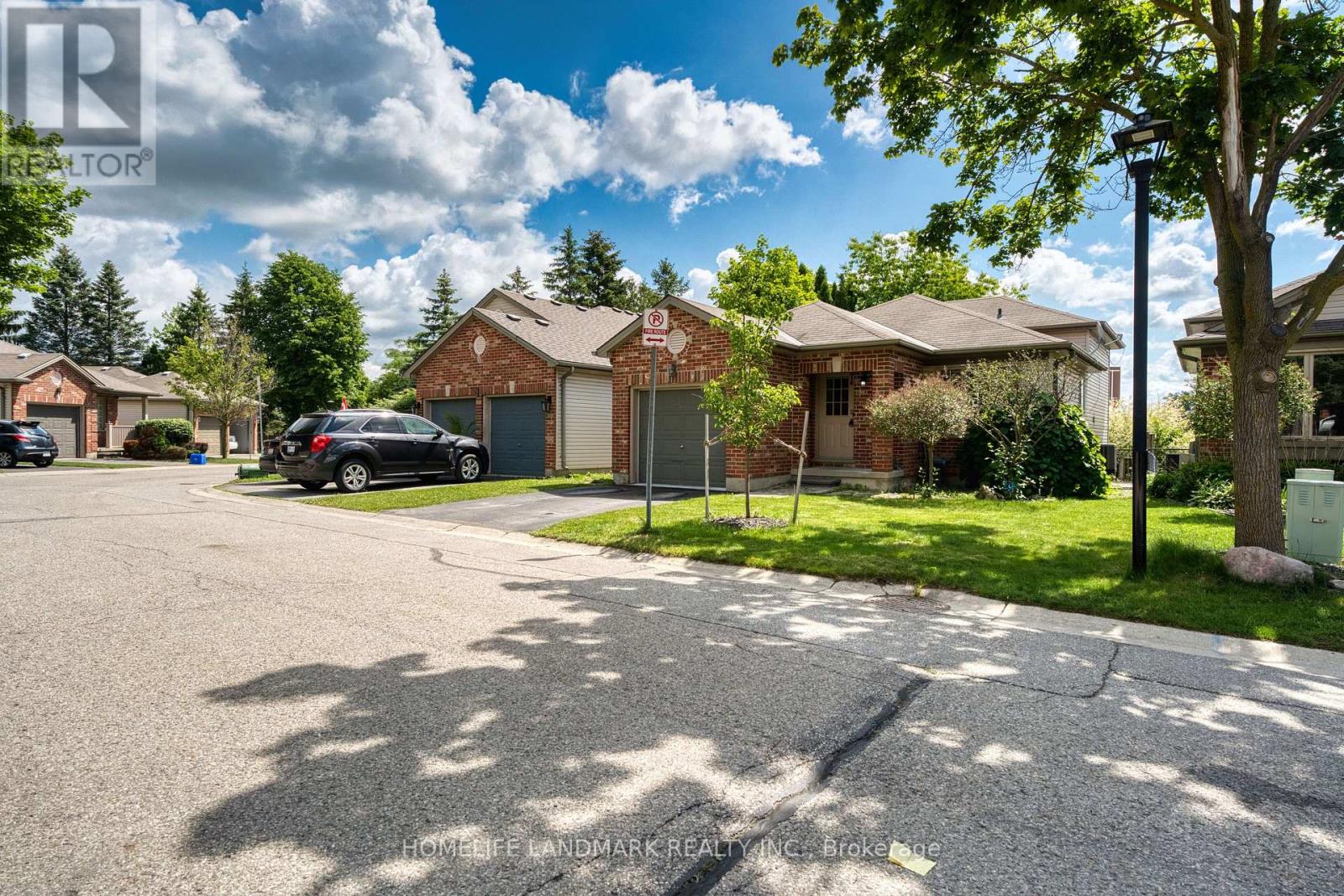 #36 59 PENNYBROOK CRESCENT - 3