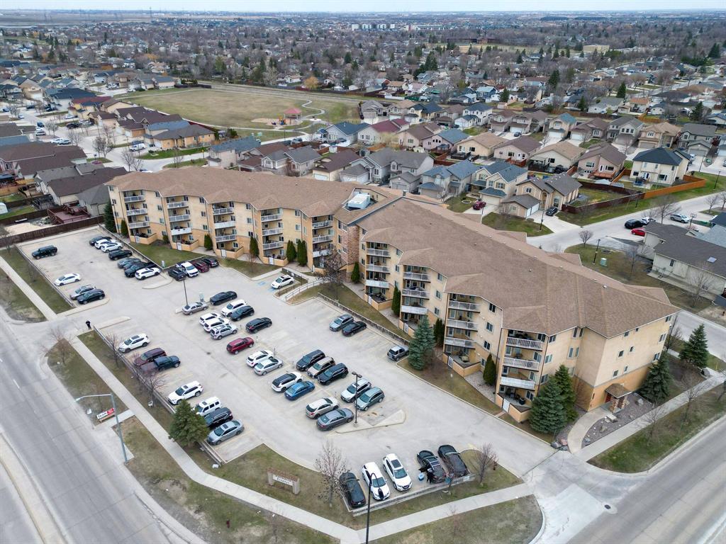 835 Adsum Drive, Winnipeg, Manitoba, R2R0P4, Winnipeg, Manitoba — photo 1 of 5