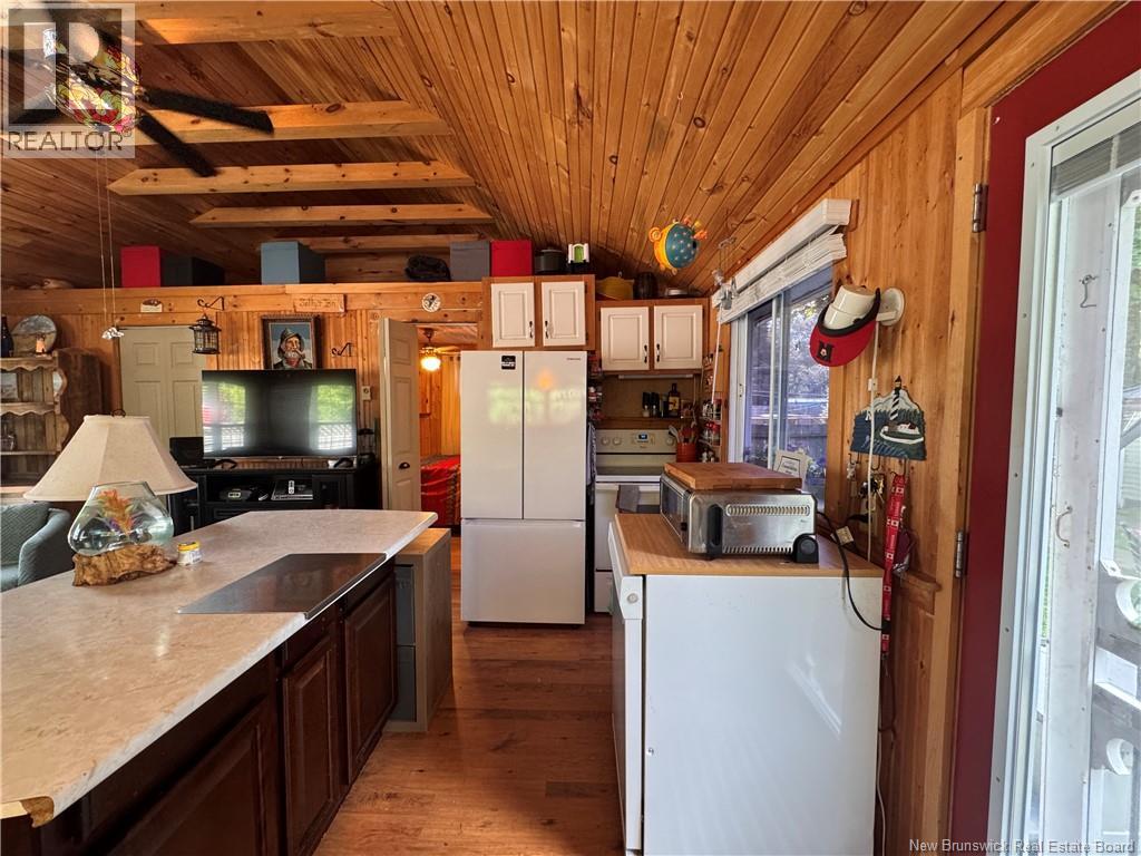 114 Irwin's Point Road - Image 9