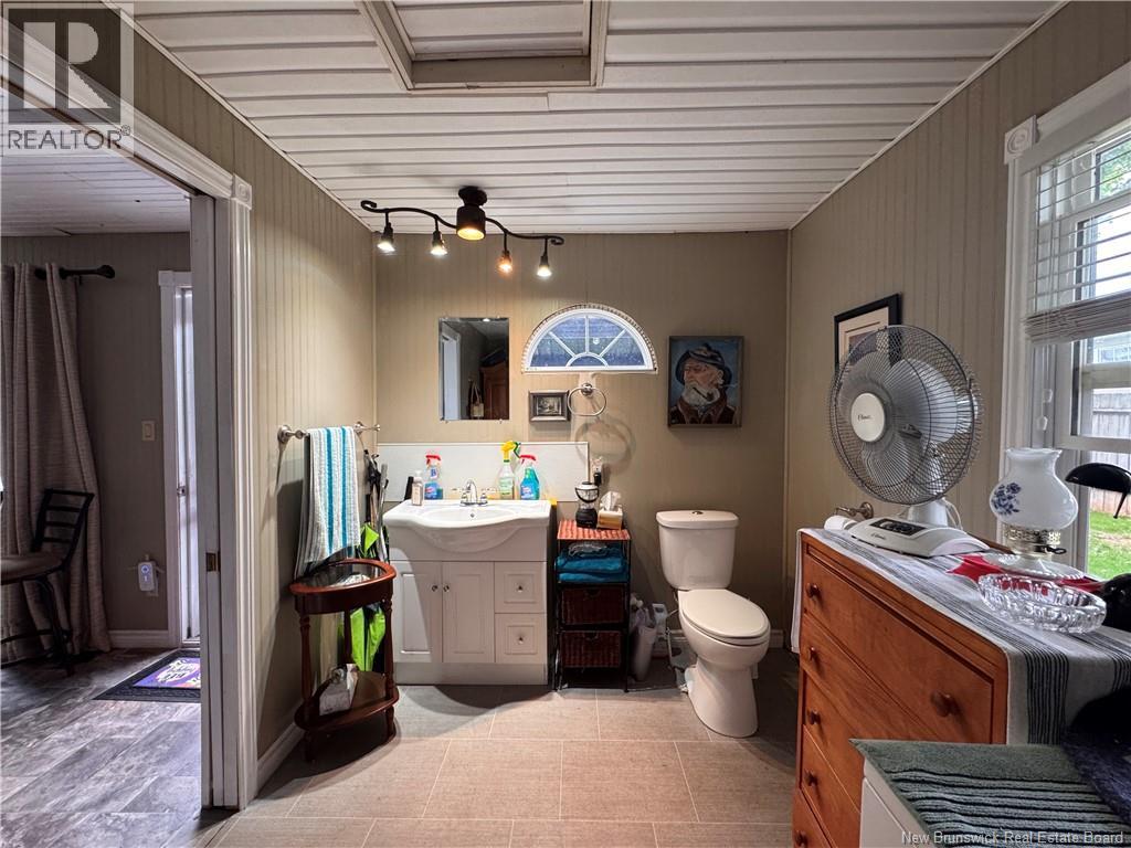 114 Irwin's Point Road - Image 31