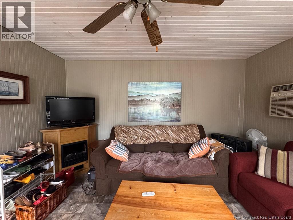 114 Irwin's Point Road - 26