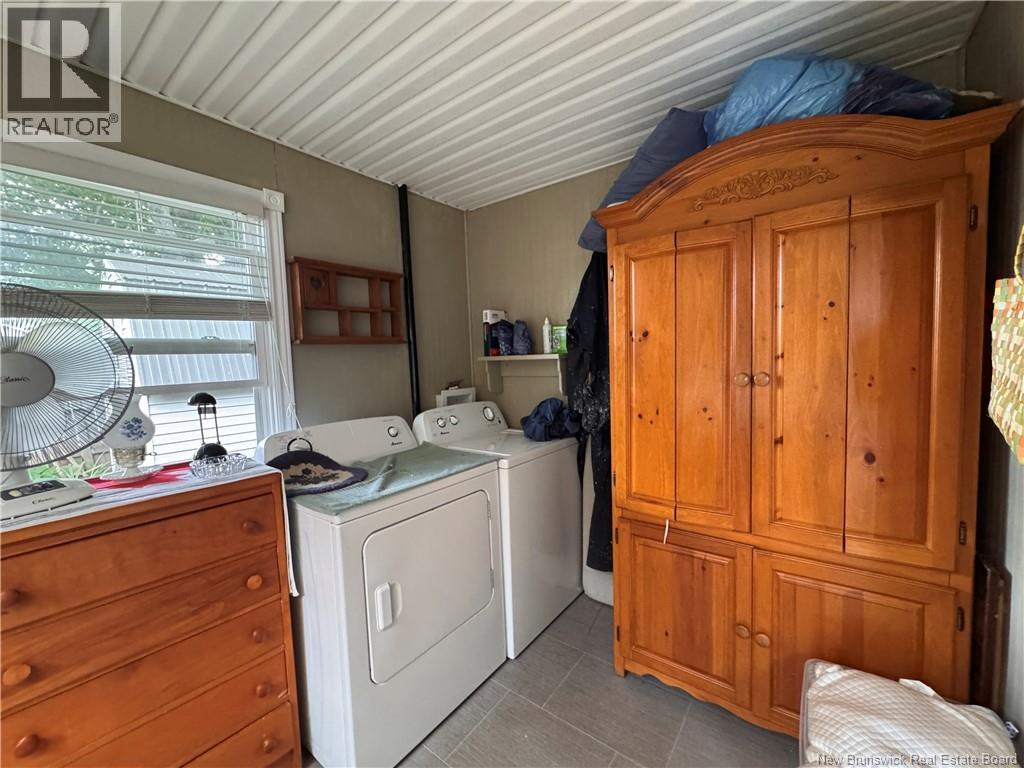 114 Irwin's Point Road - Image 32