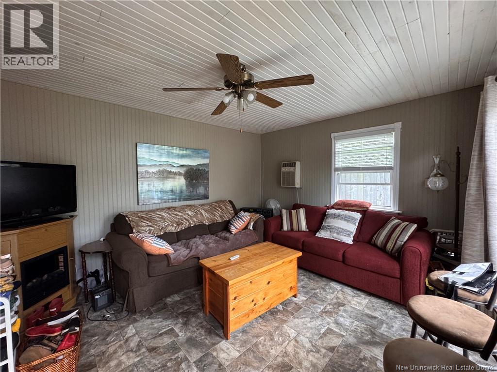 114 Irwin's Point Road - 25