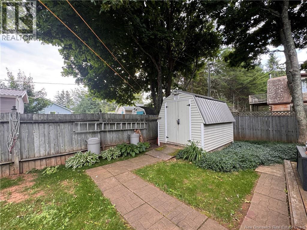 114 Irwin's Point Road - 36