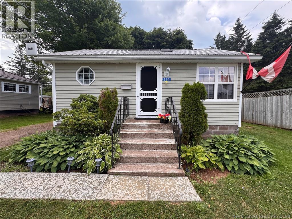 114 Irwin's Point Road - 41