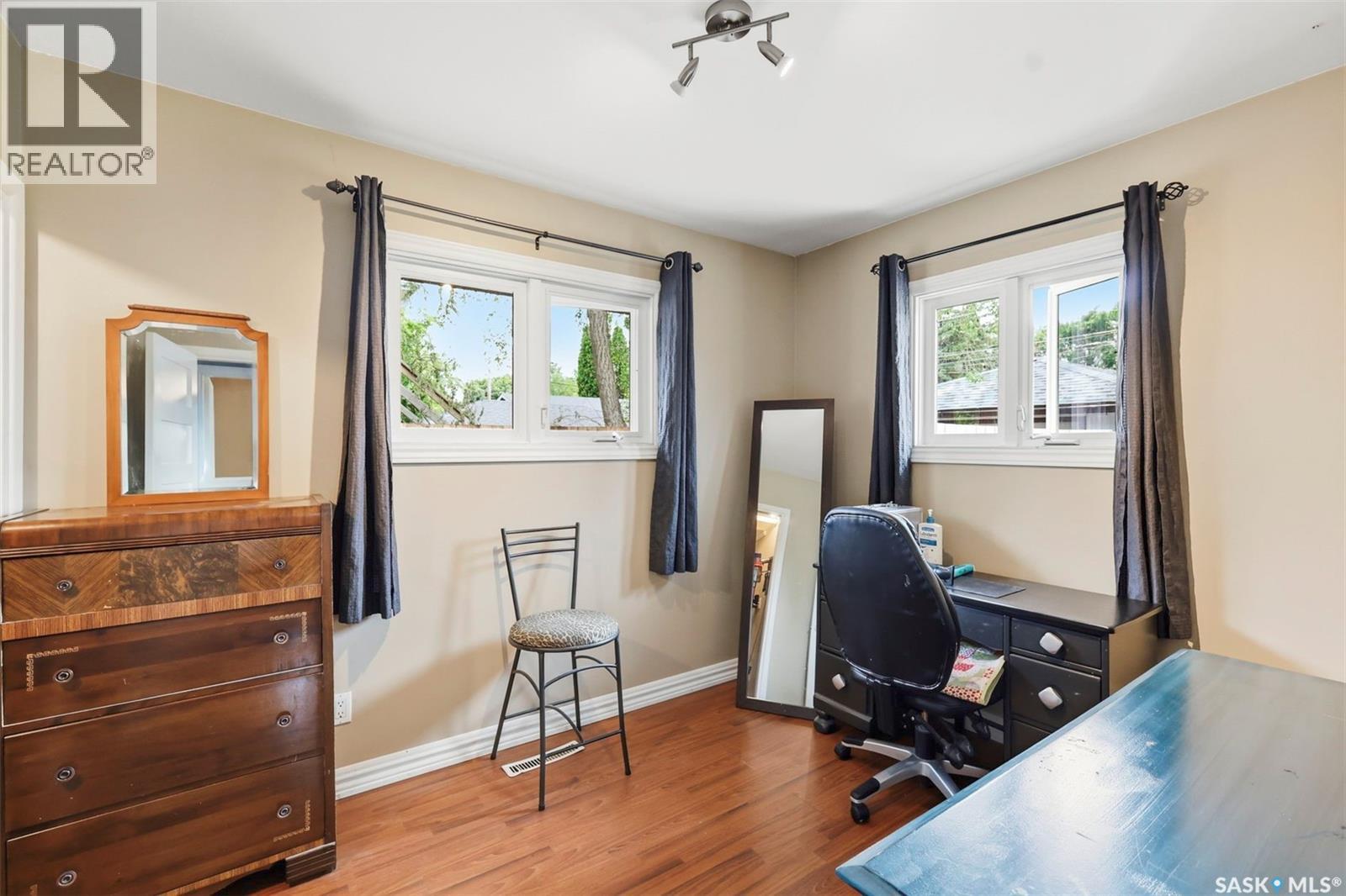 917 S AVENUE N - 12