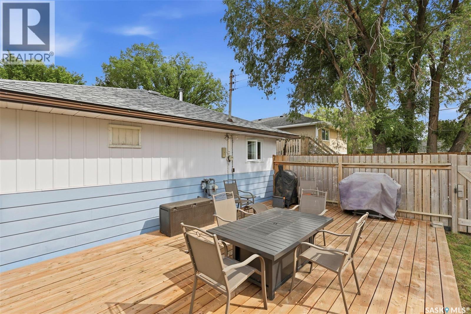917 S AVENUE N - 18