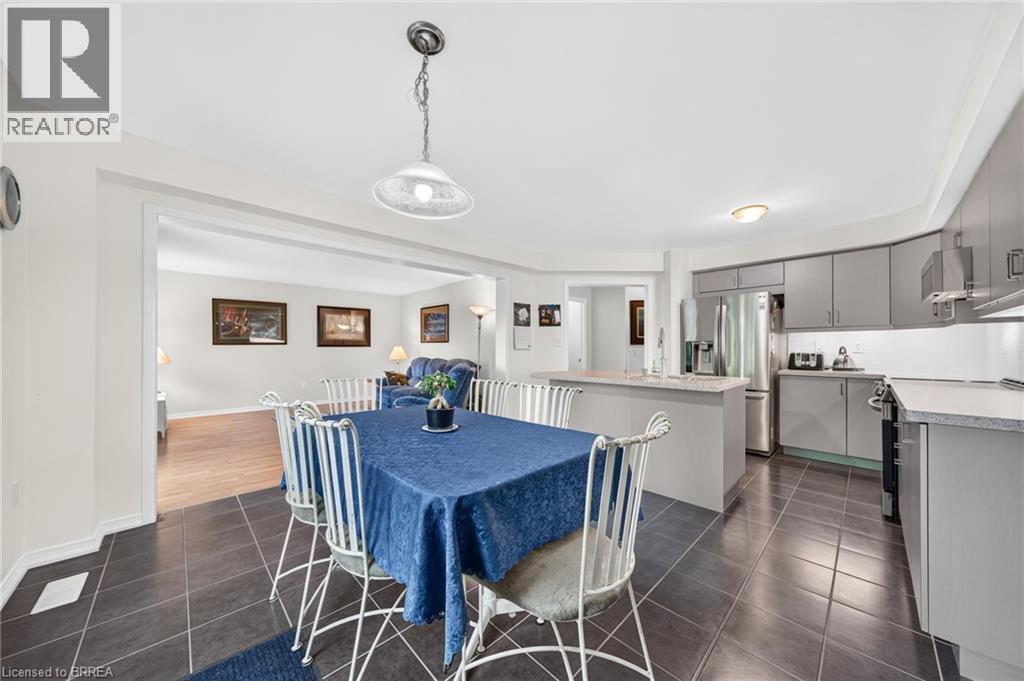 169 POWELL Road - 10