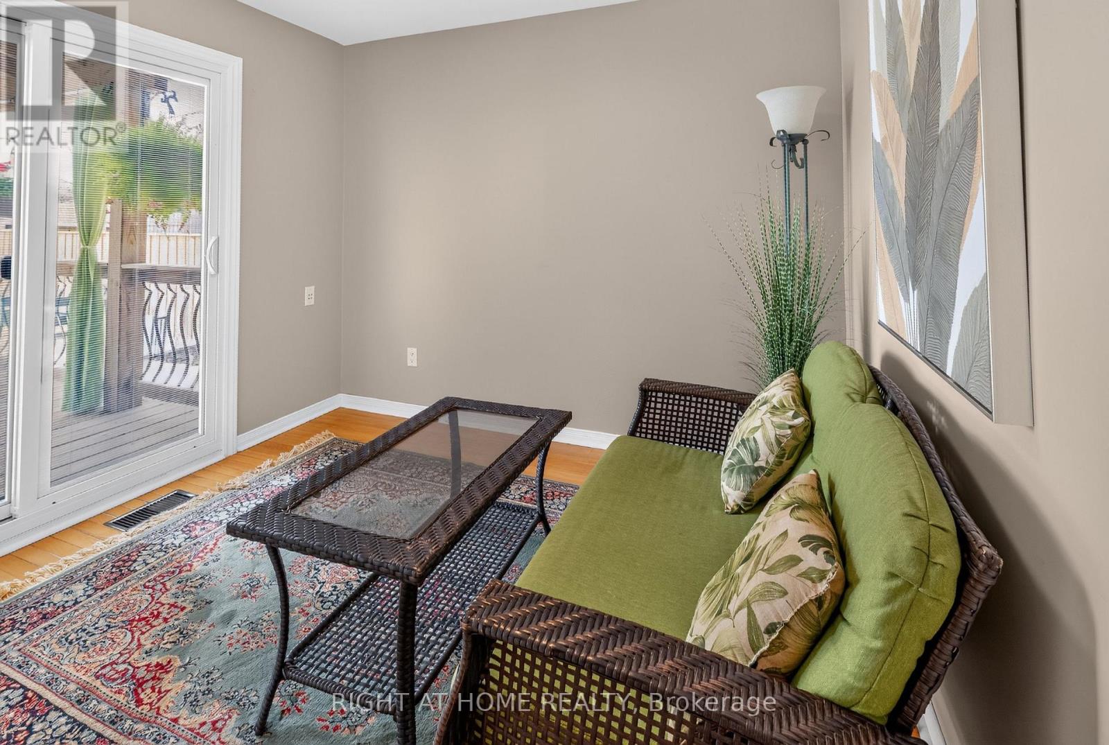 27 DYER STREET - 22