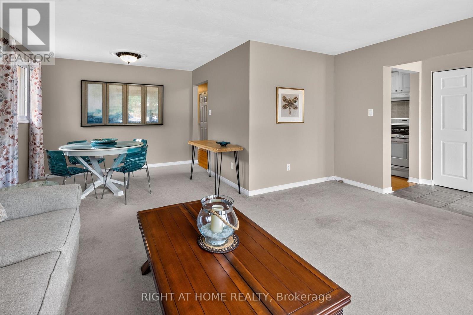 27 DYER STREET - 11