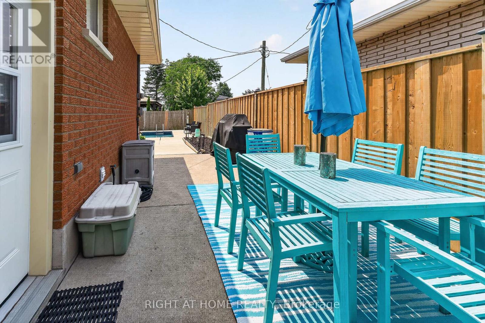27 DYER STREET - 37