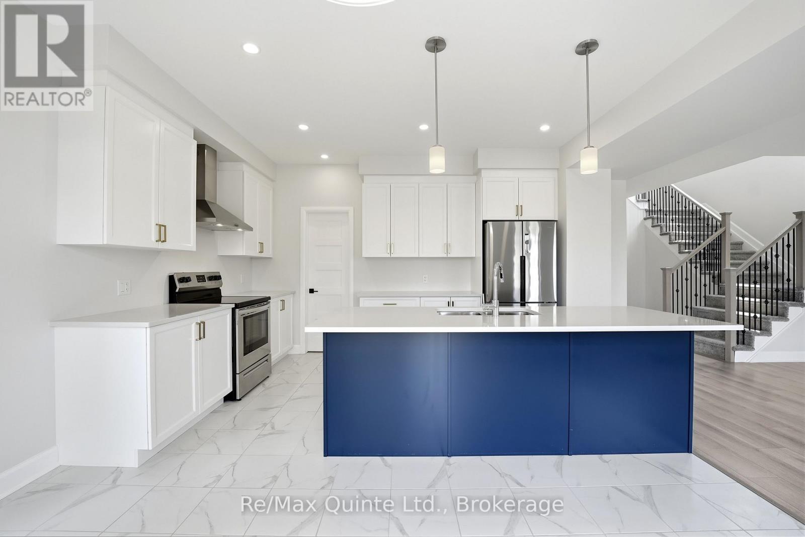 1418 TULIP DRIVE - 11