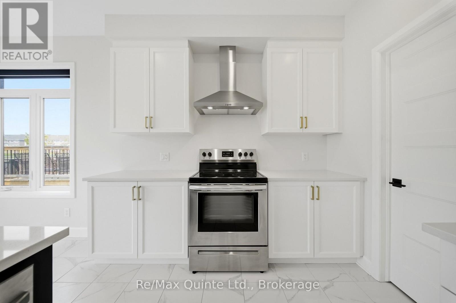 1418 TULIP DRIVE - 14