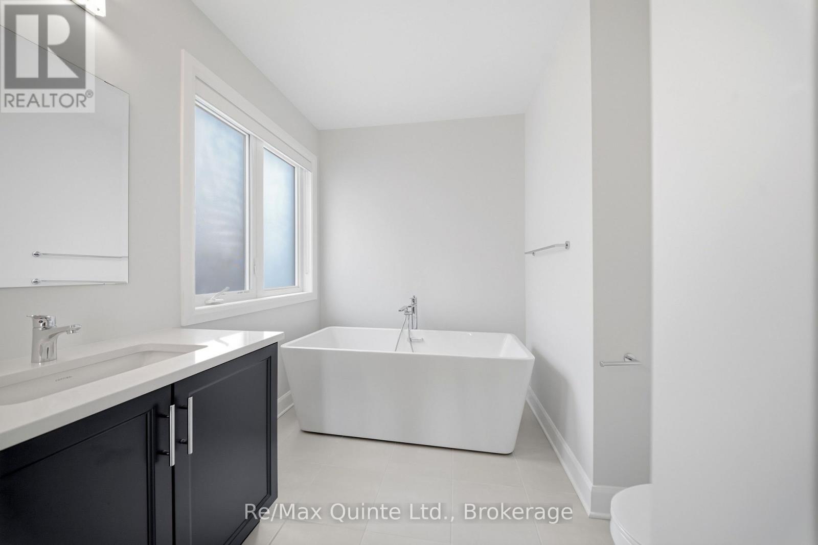 1418 TULIP DRIVE - 34