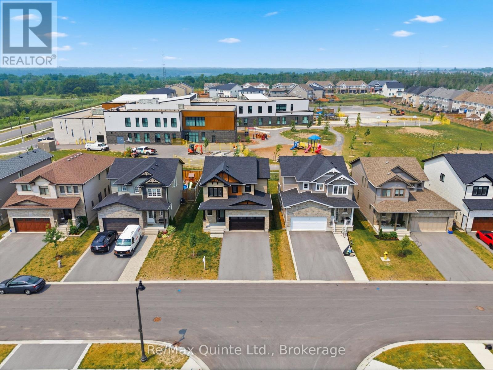 1418 TULIP DRIVE - 41
