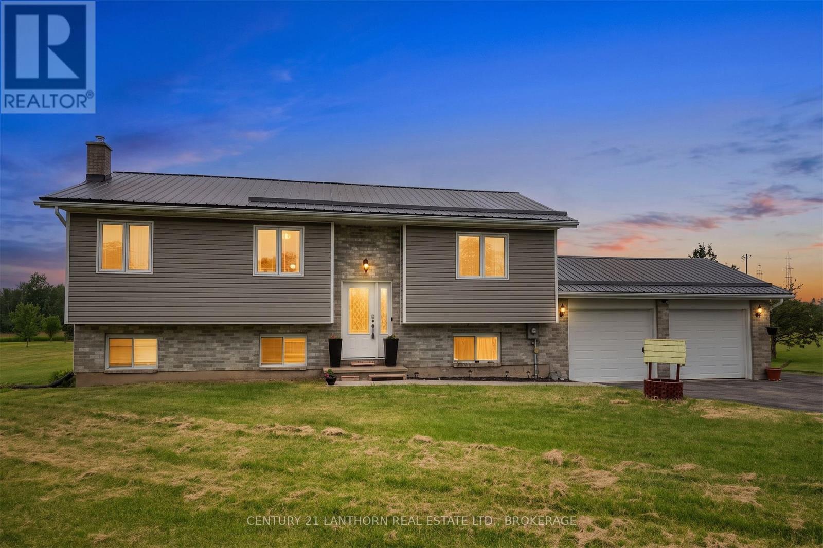 3358 SCANLAN ROAD - 1